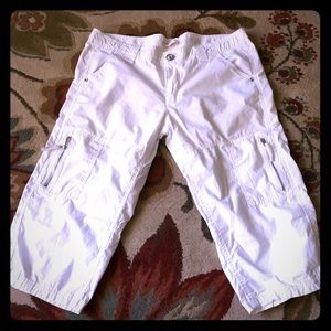White No Boundaries Capri Size-13